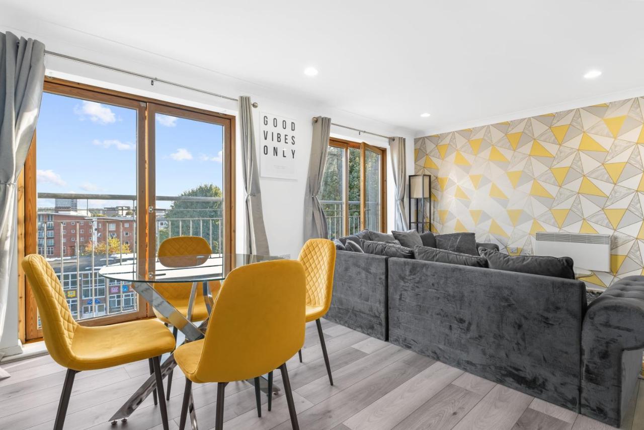 Ebra Stays - Luxury 2 Bedroom Apartment - Birmingham Kültér fotó